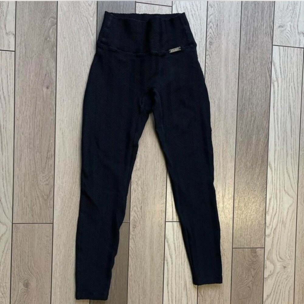 Bombshell Black Leggings